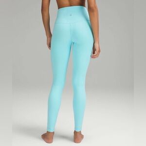 E - Lululemon Align High-Rise Pant 28"
Cyan Blue